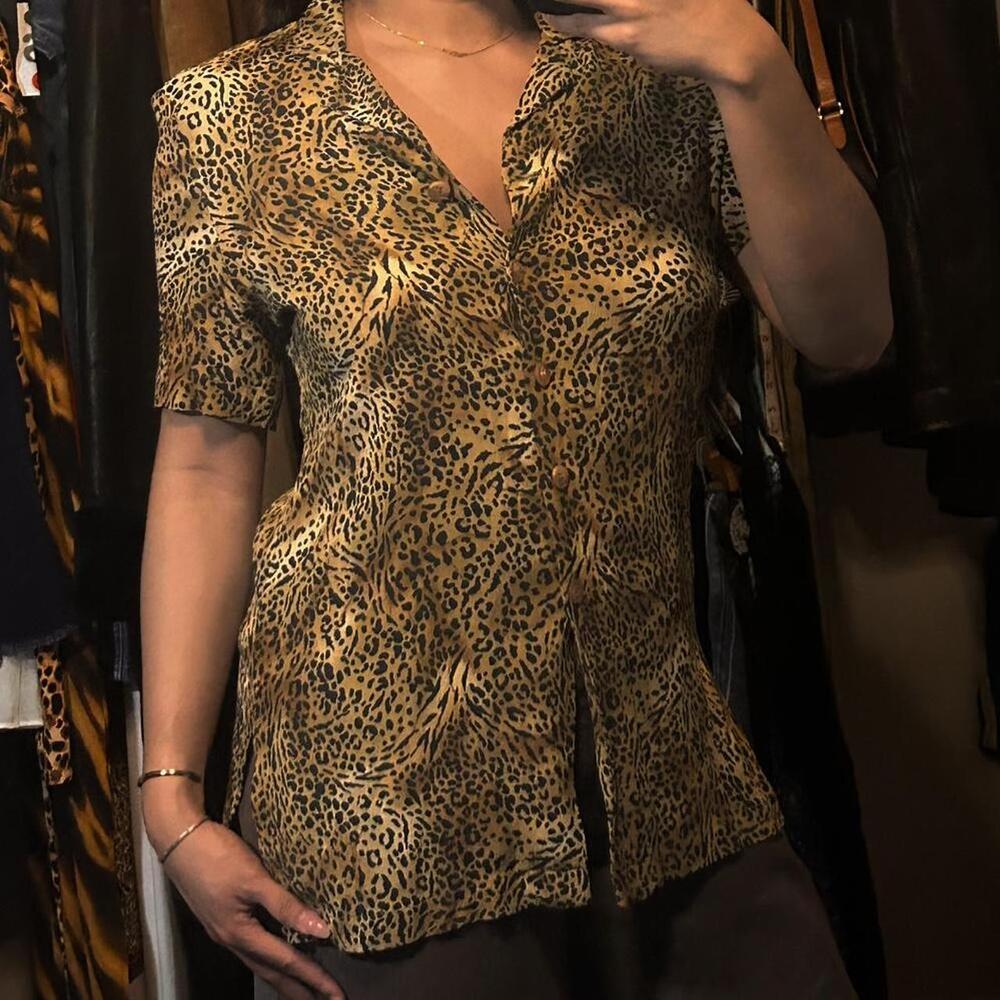 Louben Melanie Lyne Vintage Leopard print button-down shirt
